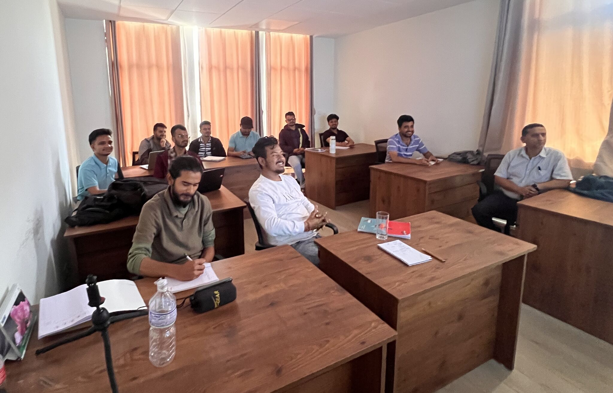 <p>Experts from around the world participated in the international conference.</p>